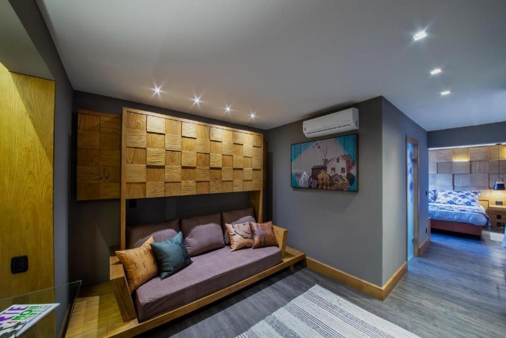 Wood Hotel Грамаду Номер фото